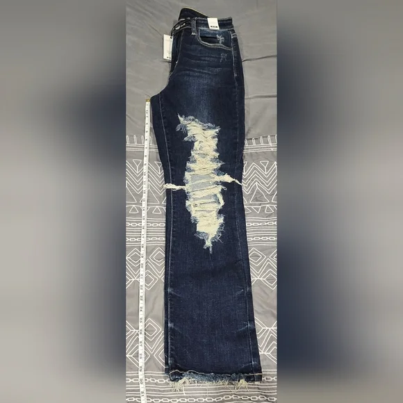 Judy Blue Midrise Straight Leg Distressed Jeans Size 7/28 - Picture 3 of 8